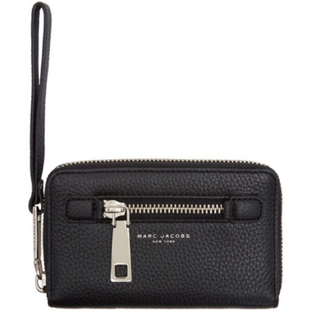 MARC JACOBS